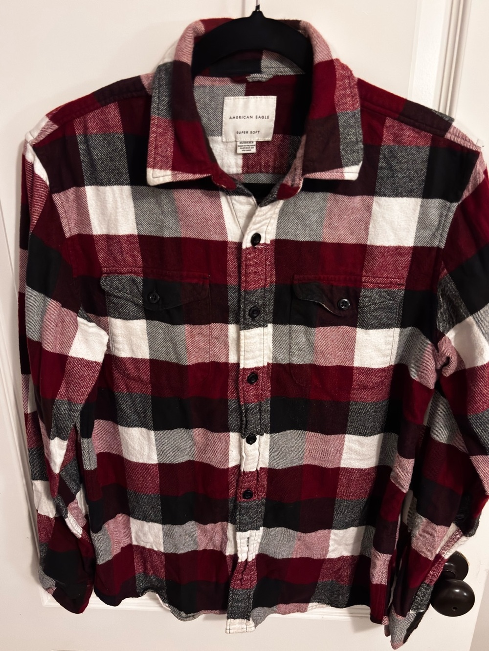 American Eagle Outfitters Super Soft Plaid Button-Down Flannel Shirt